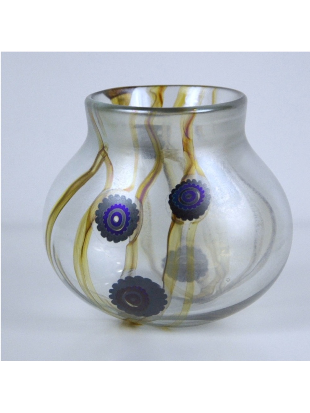 Robert Eickholt 2003 Iridescent Floral Glass Vase 5" Signed